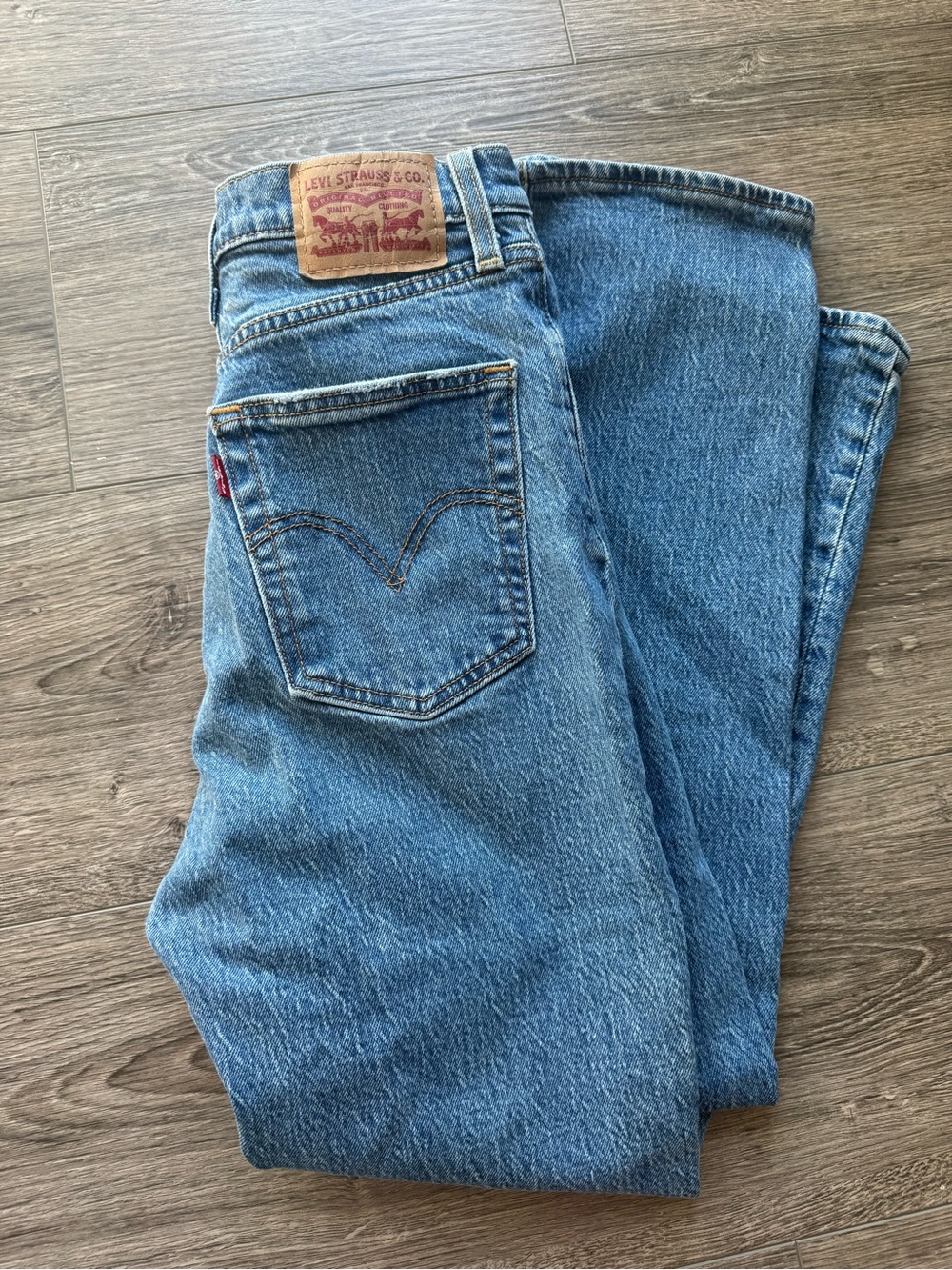 Levi’s Ribcage Straight Jeans Women’s 25 High Rise Button Fly Wide Leg